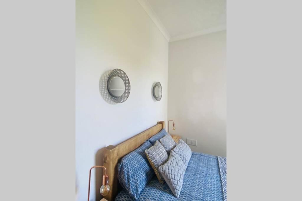 Unique Sea View Apartment Hastings Esterno foto