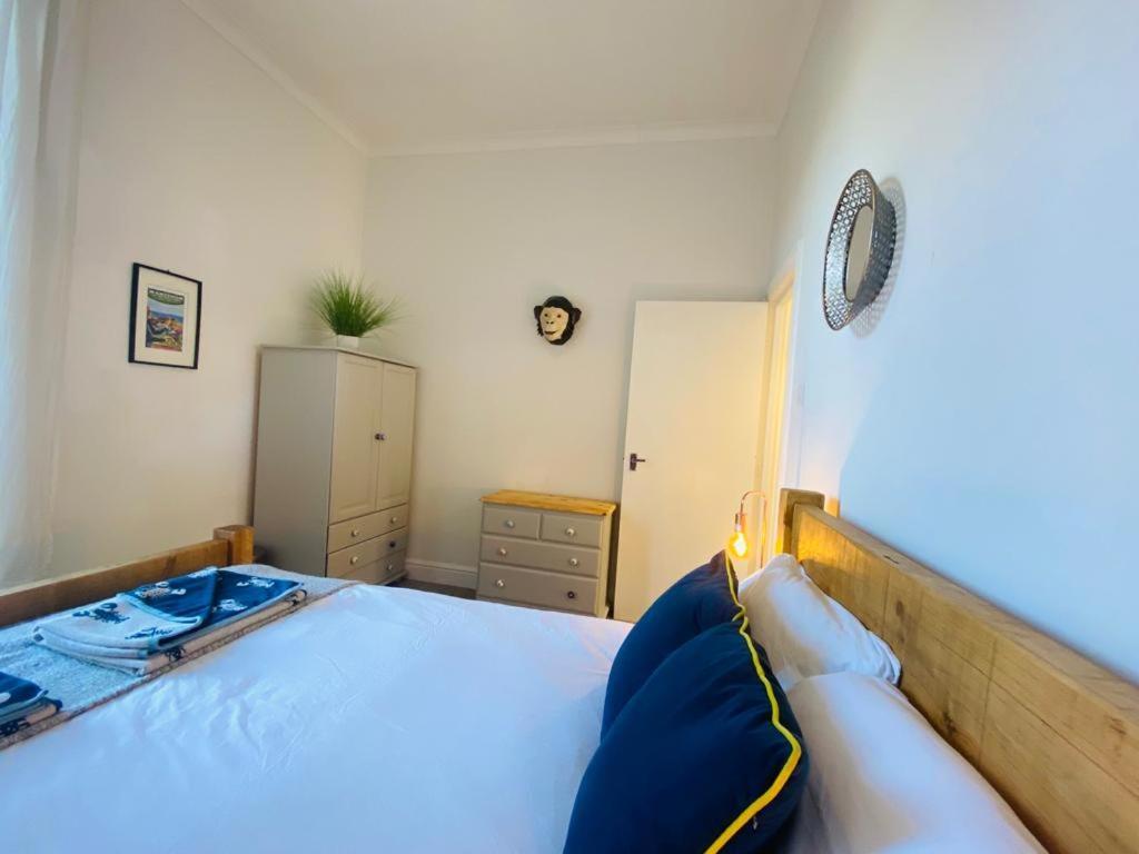 Unique Sea View Apartment Hastings Esterno foto