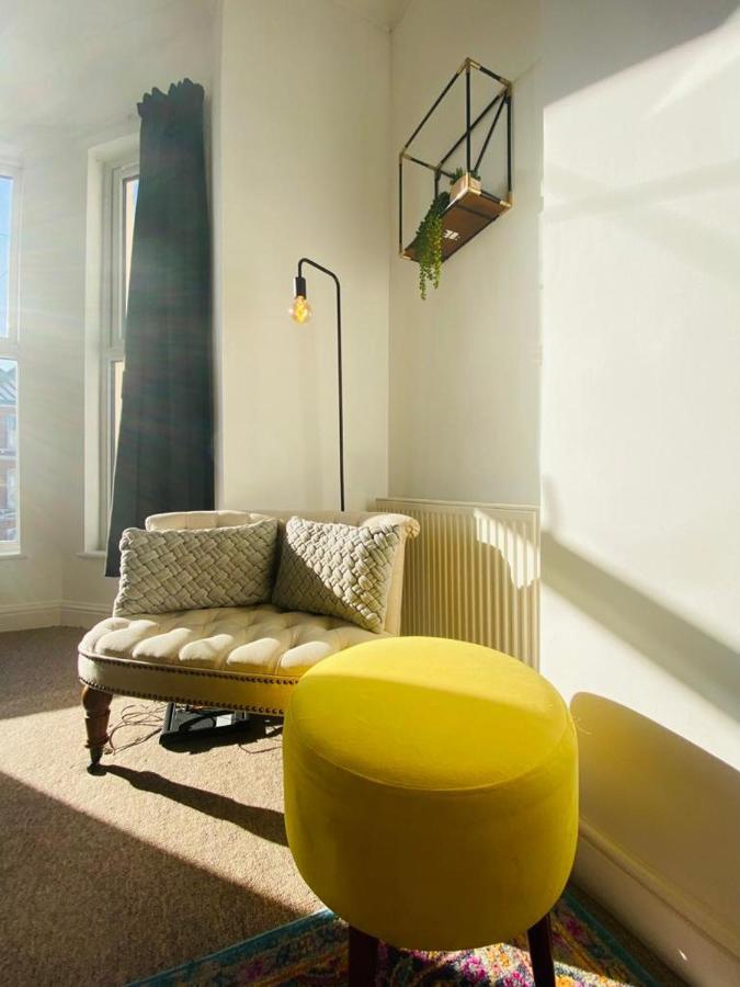 Unique Sea View Apartment Hastings Esterno foto